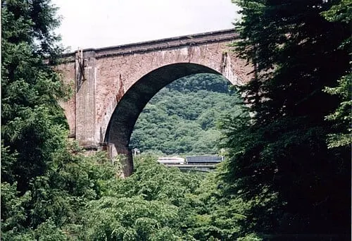 碓氷第三橋梁(めがね橋)の別アングルを確認できる実写写真 2