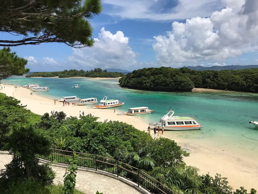 川平湾の実写写真。訪問前のイメージ確認用。