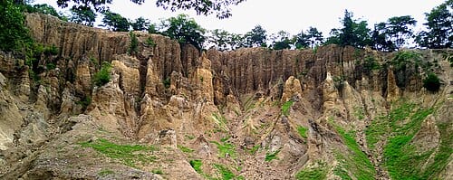 阿波の土柱の別アングルを確認できる実写写真 1