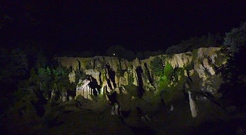 阿波の土柱の別アングルを確認できる実写写真 2