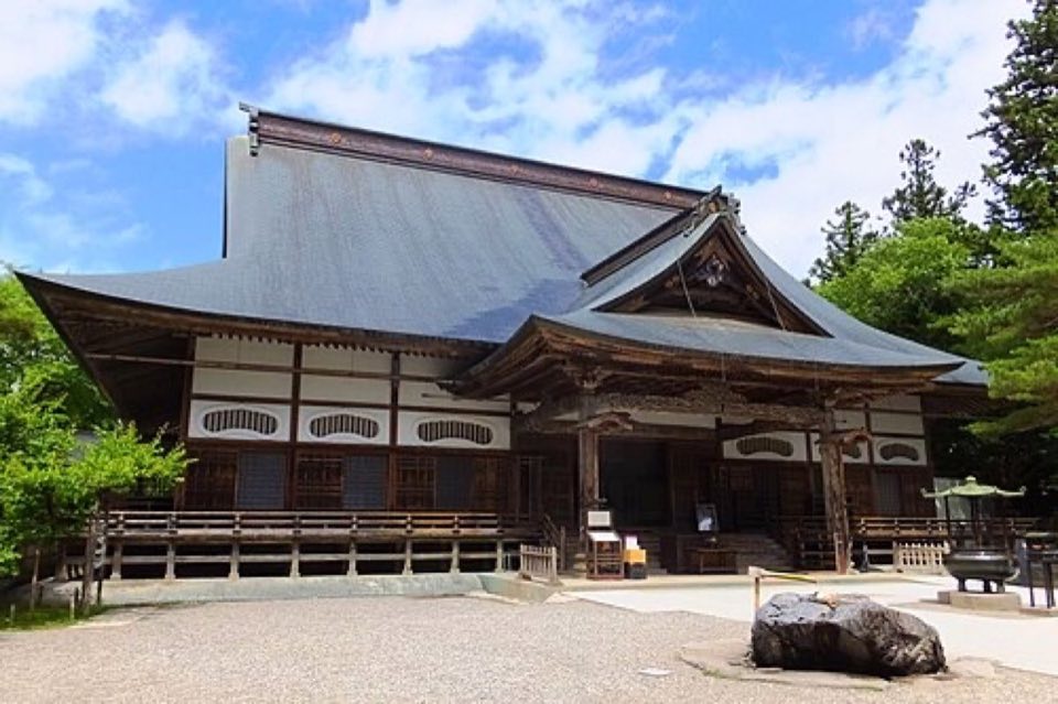 中尊寺の別アングルを確認できる実写写真 2