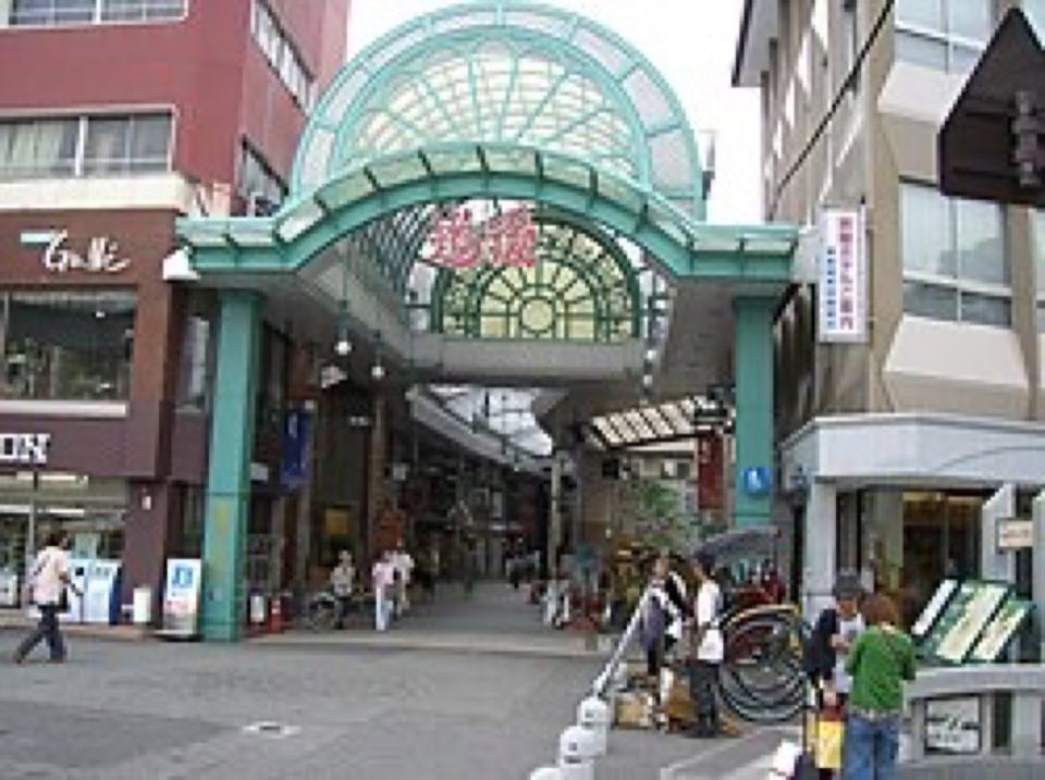 道後温泉の別アングルを確認できる実写写真 2