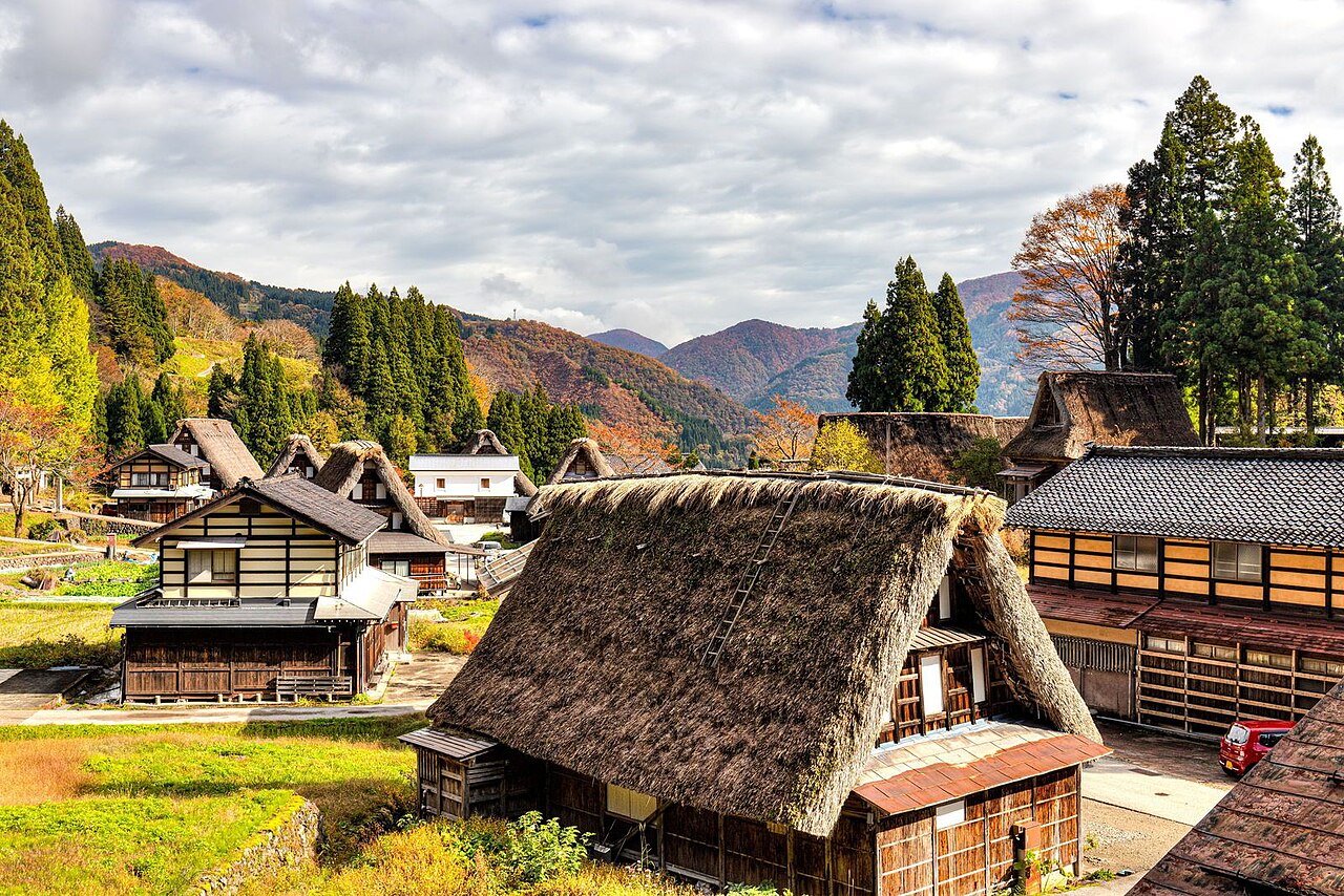 五箇山 相倉合掌造り集落の別アングルを確認できる実写写真 2
