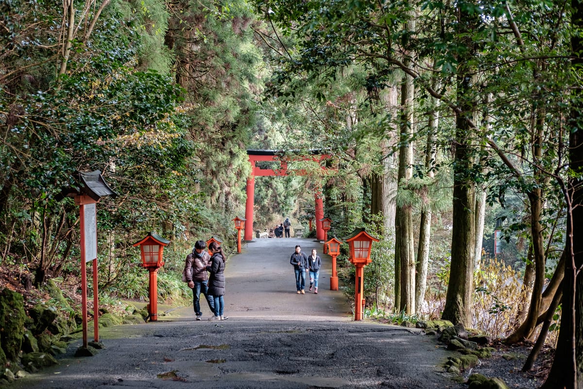 箱根神社の別アングルを確認できる実写写真 2