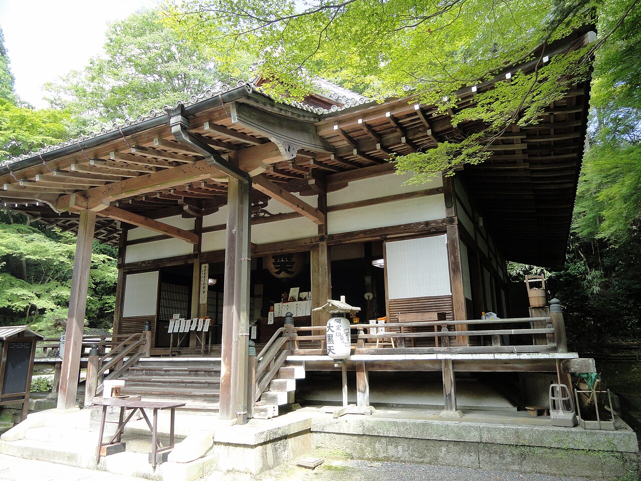 石山寺の別アングルを確認できる実写写真 1