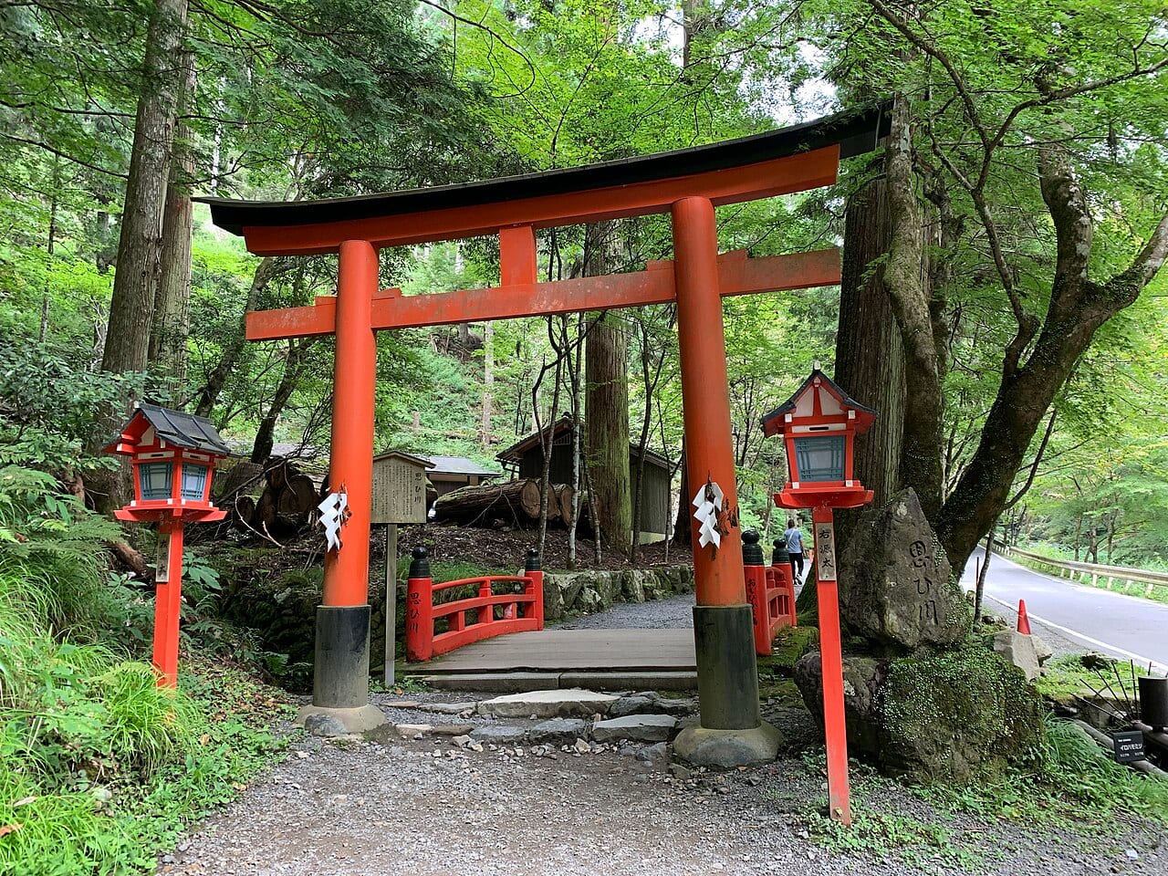 貴船神社の別アングルを確認できる実写写真 1
