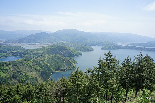三方五湖の別アングルを確認できる実写写真 1