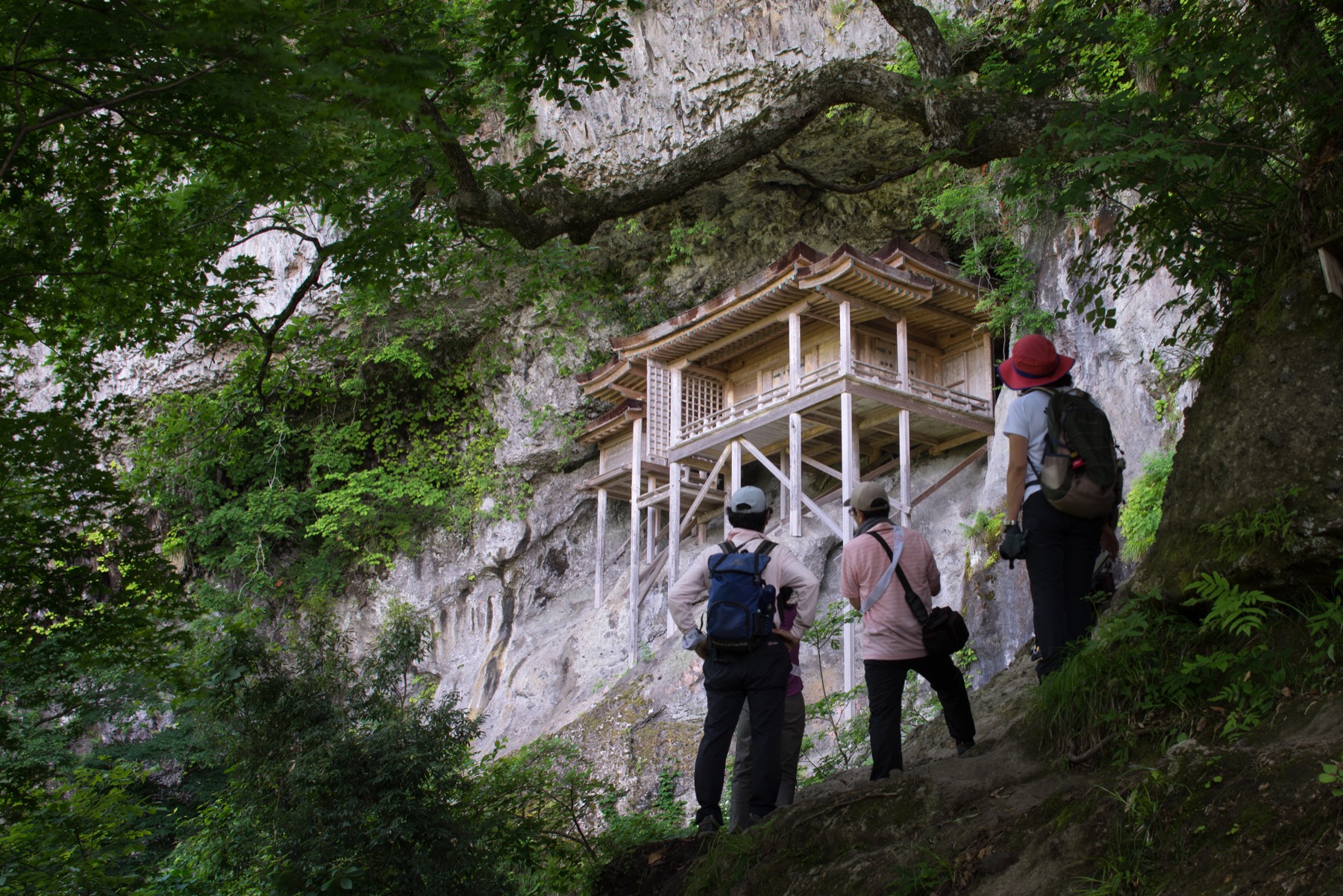 三徳山三佛寺投入堂の補助画像として使う実写写真 2