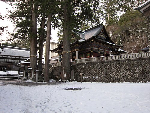 三峯神社の別アングルを確認できる実写写真 2