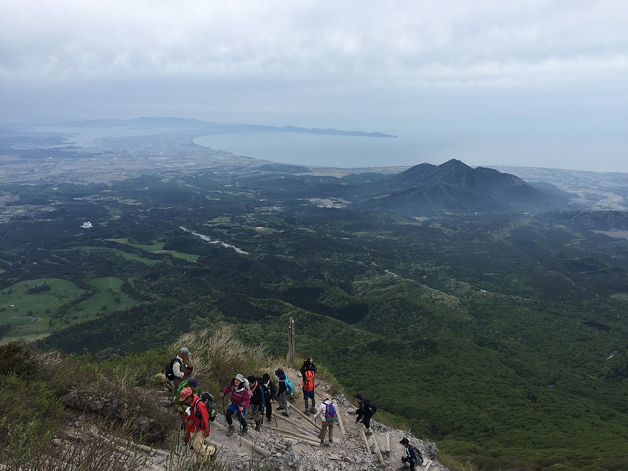 大山の別アングルを確認できる実写写真 2