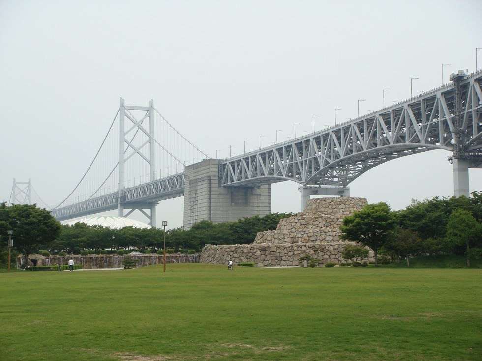 瀬戸大橋記念公園の別アングルを確認できる実写写真 2