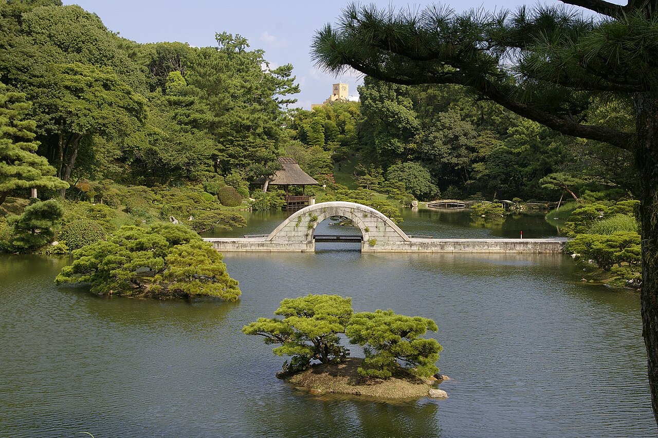 縮景園の別アングルを確認できる実写写真 2
