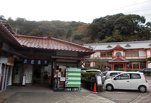 武雄温泉楼門の別アングルを確認できる実写写真 1