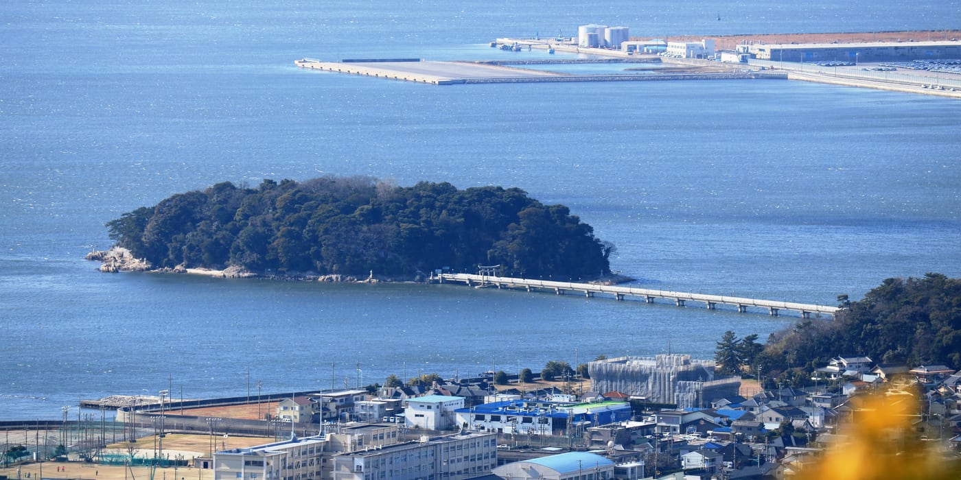 竹島・八百富神社の別アングルを確認できる実写写真 1