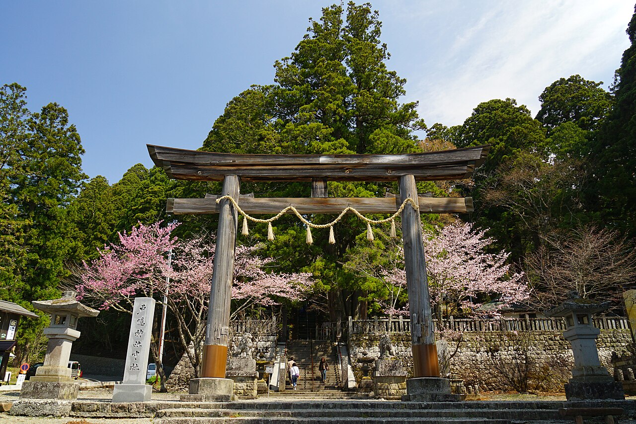 戸隠神社の別アングルを確認できる実写写真 2