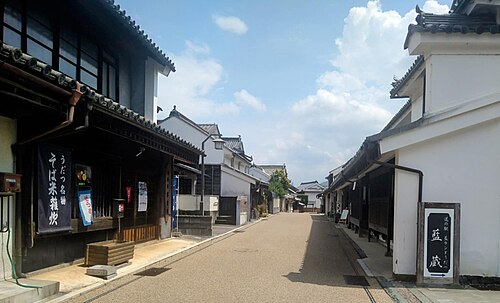 脇町うだつの町並みの別アングルを確認できる実写写真 1