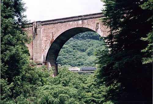 碓氷第三橋梁(めがね橋)の別アングルを確認できる実写写真 2