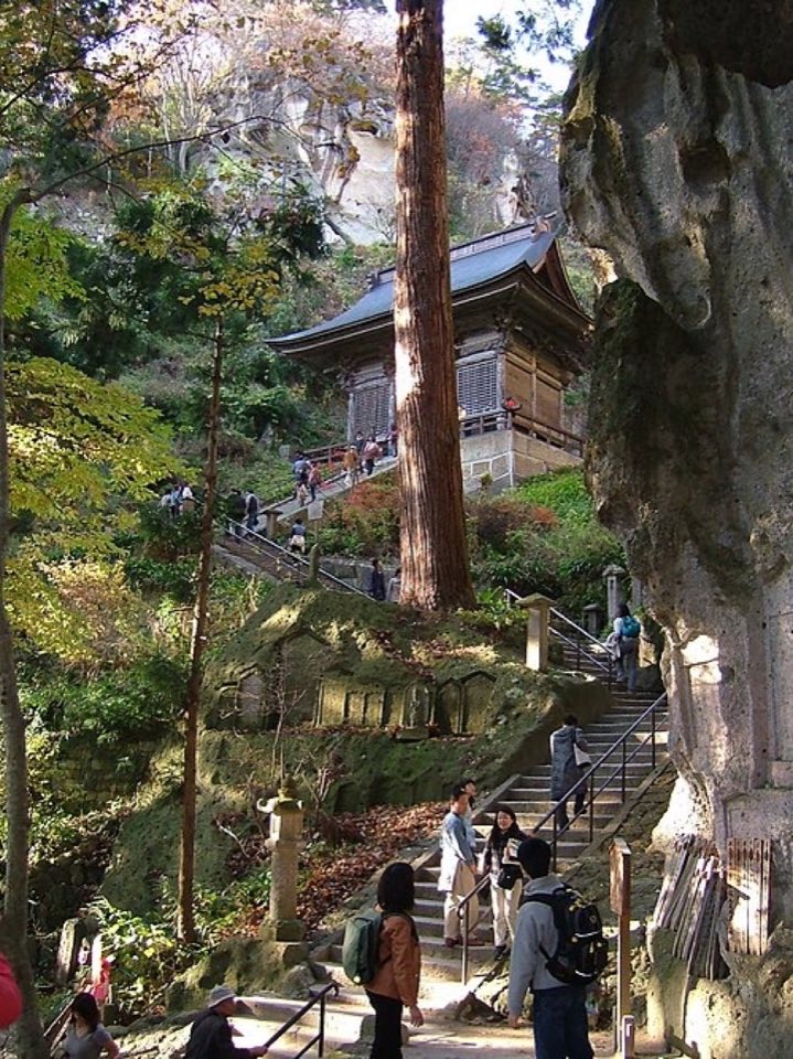 山寺（立石寺）の別アングルを確認できる実写写真 1