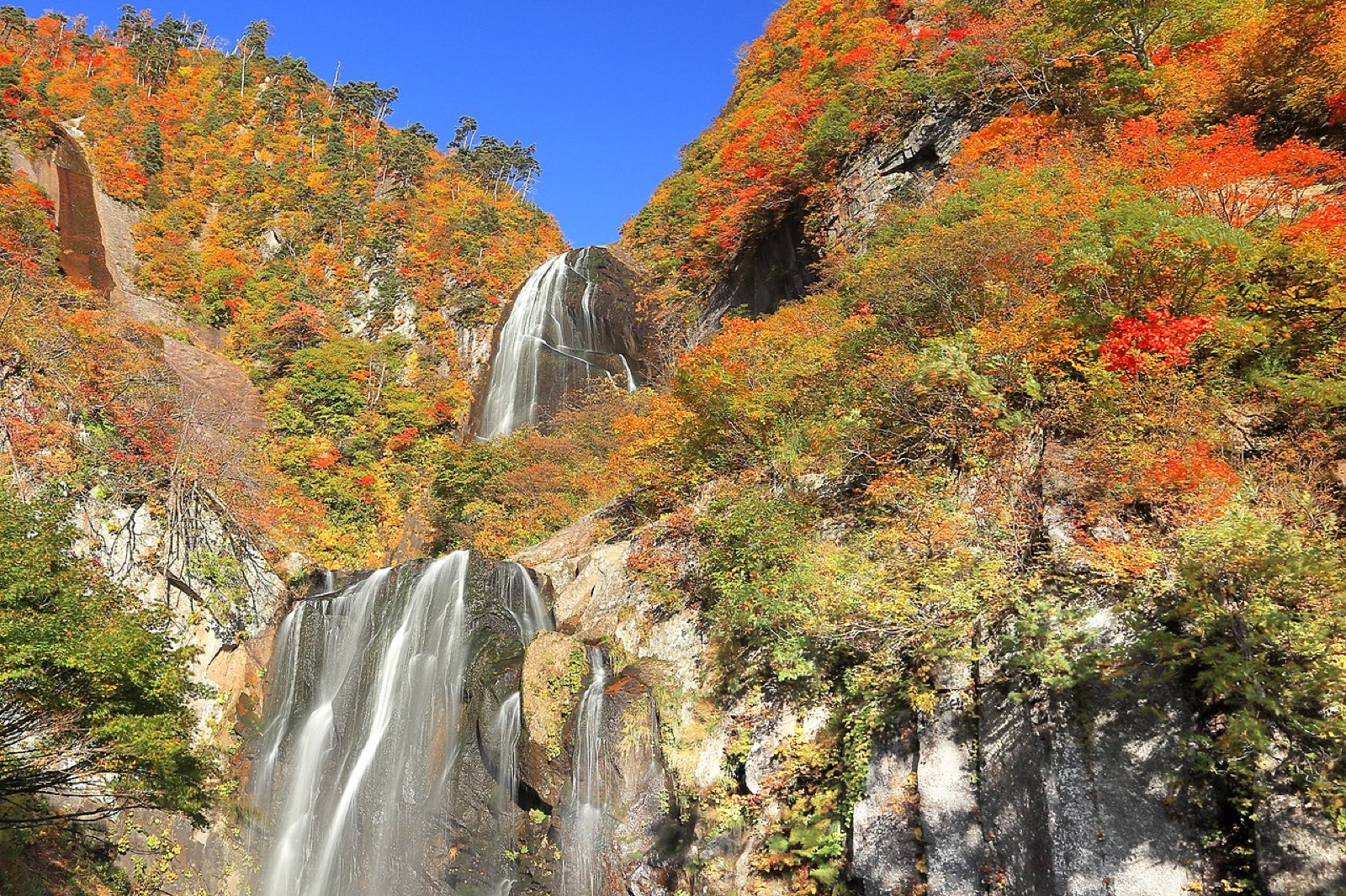 安の滝の補助画像として使う実写写真 2