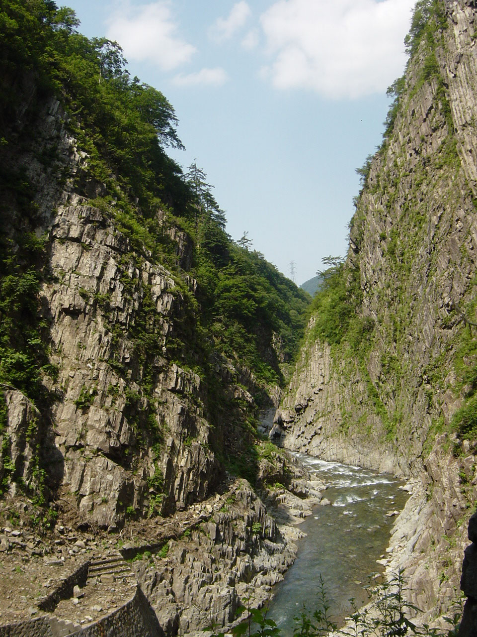 清津峡渓谷トンネルの実写写真。訪問前のイメージ確認用。