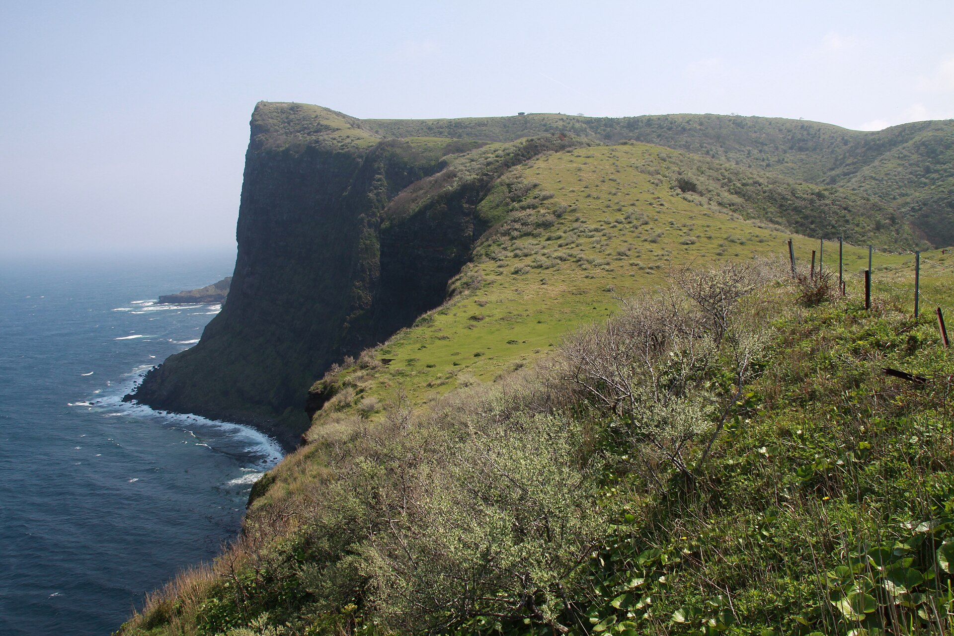 西ノ島 国賀海岸の実写写真。訪問前のイメージ確認用。